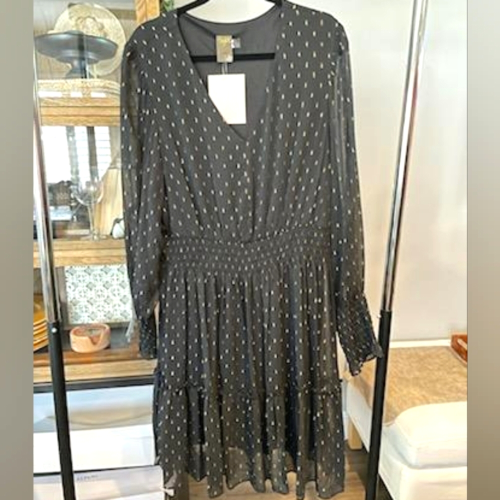 NWT TAYLOR | Clip Dot Fit & Flare Smocked Dress - Picture 8 of 9